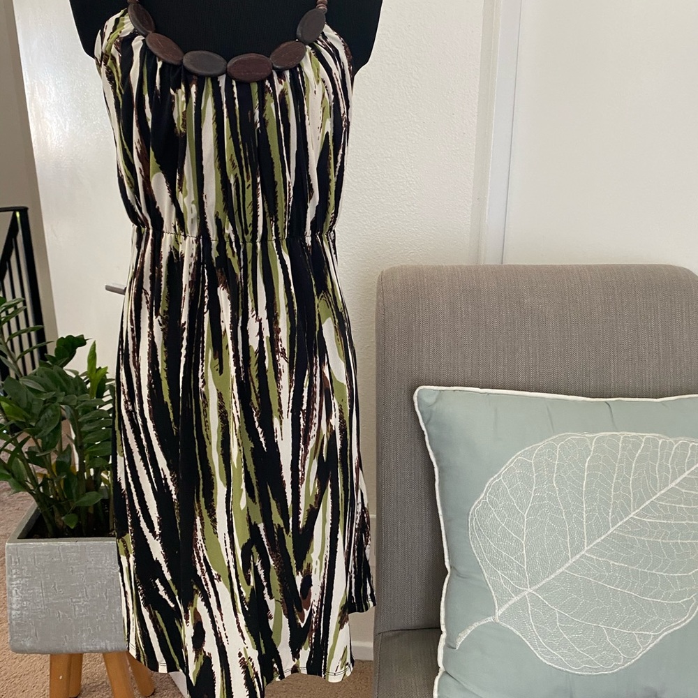 Size 4 Bisou Bisou spring dress